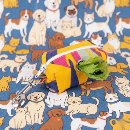 Poop bag dispenser - Gecodart