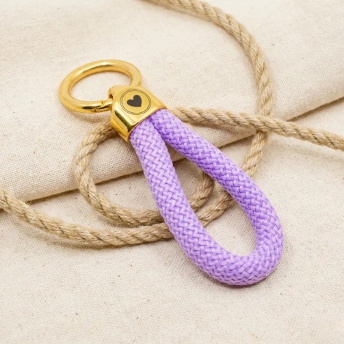 Elegant nautical-style keyrings – Discover them on Gecodart