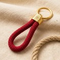 Rot – Eleganter Schlüsselanhänger im maritimen Stil